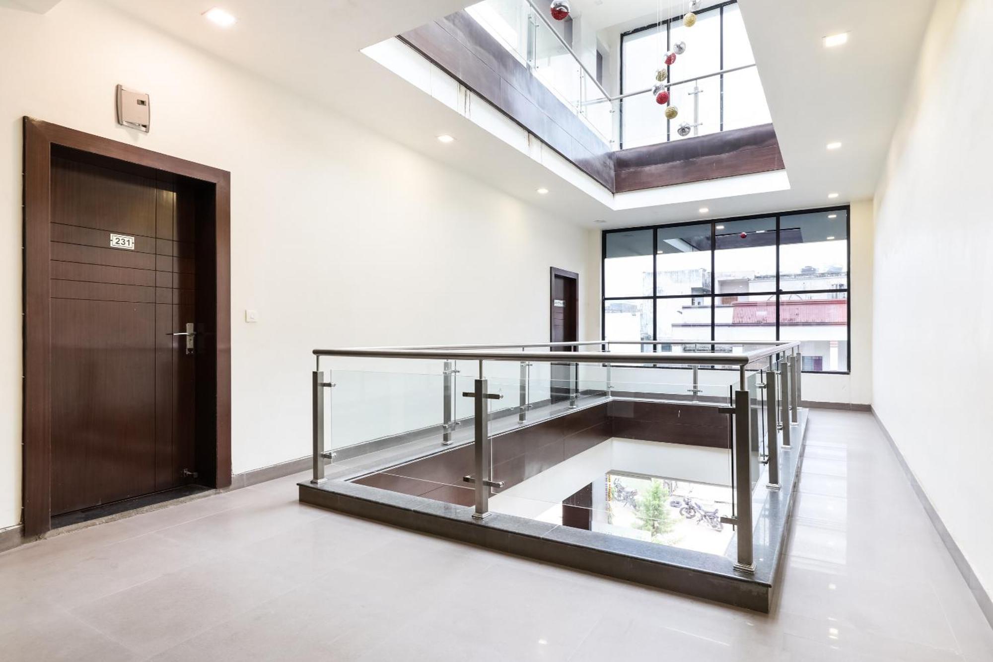 Super Townhouse Lalghati Near Airport 博帕尔 外观 照片