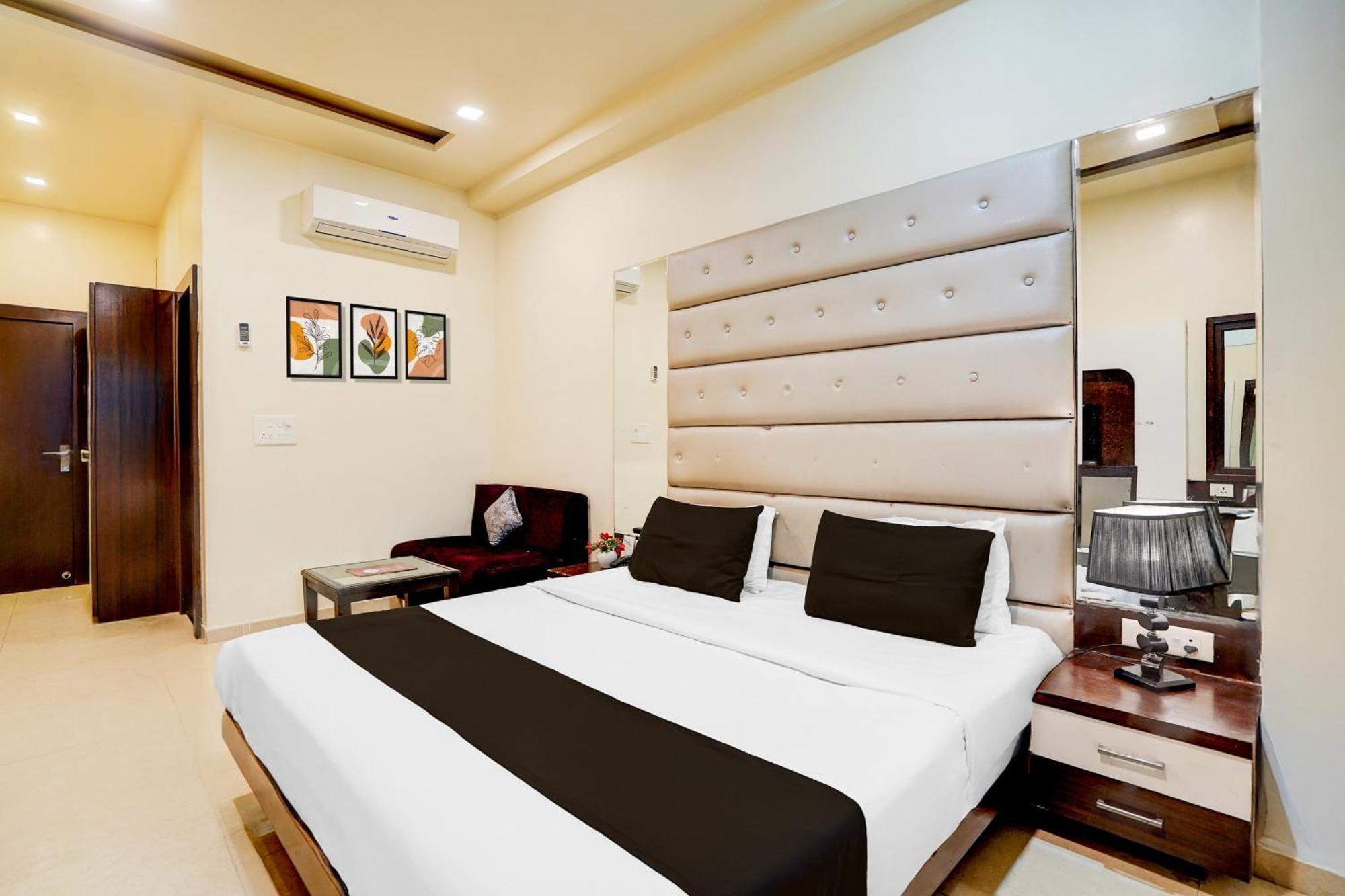 Super Townhouse Lalghati Near Airport 博帕尔 外观 照片