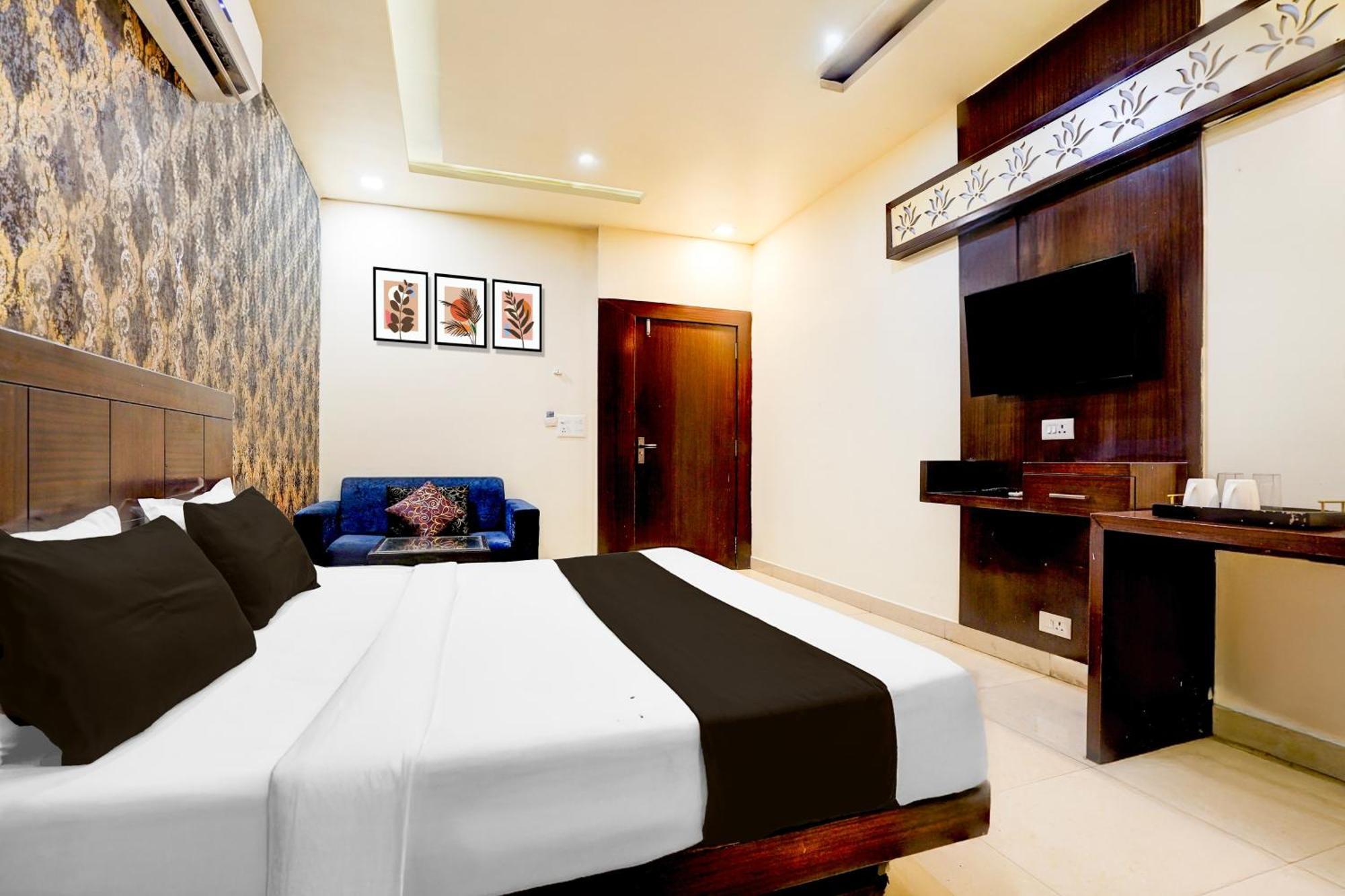 Super Townhouse Lalghati Near Airport 博帕尔 外观 照片